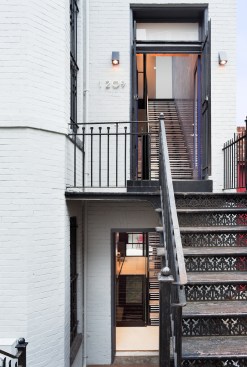 DC Townhouse by Robert Gurney Architect