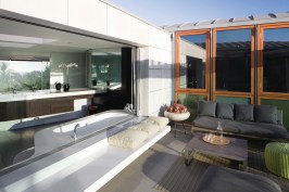 Jacobson Residence, Griffin Enright Architects, Manhattan Beach, Calif.