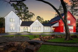 Front Elevation With 5 car garage with barn elevation