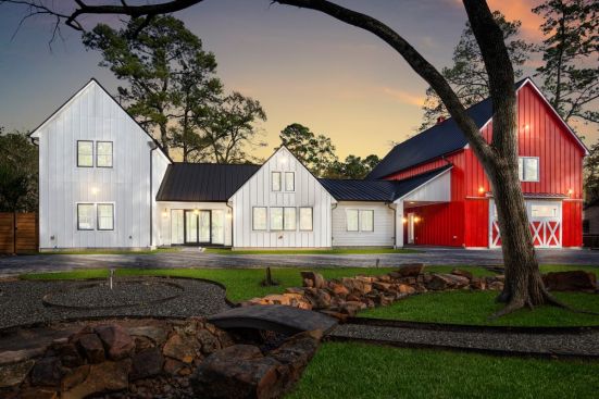 Front Elevation With 5 car garage with barn elevation