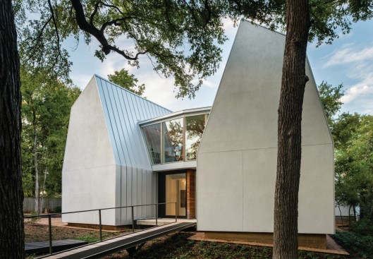Snyder Hill Residence by A. Gruppo Architects in San Marcos, Texas