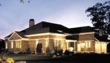 It's only fitting that The Residences at Black Rock, just 15 miles south of Boston, should include lots of New England design touches.