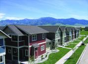 Prime location: Situated at the tail end of a 

subdivision containing a mix of single-family and 

multifamily homes, Capstone condos are adjacent to a bus line and within walking distance of Target and Costco.