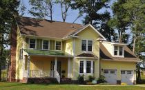SPARKLING GREEN: Good looks, convenience, and location will attract empty-nester buyers, but builder/developer Robert Thornton hopes that preserving natural features will help seal the deal.