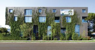 7917 Willoughby