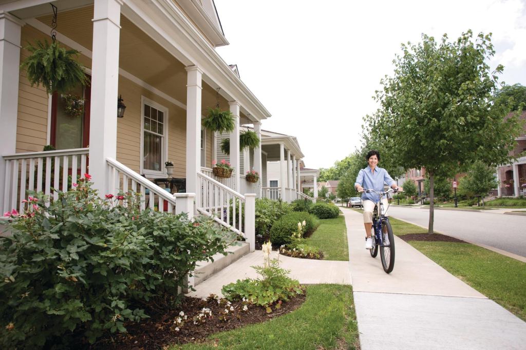 Urban Migration: Pretty streets, easy commutes, and home prices averaging in the $400s lured many suburbanites inside city limits to Summerset at Frick Park. One survey found that 65 percent of buyers from 2001 to 2006 were new city residents.