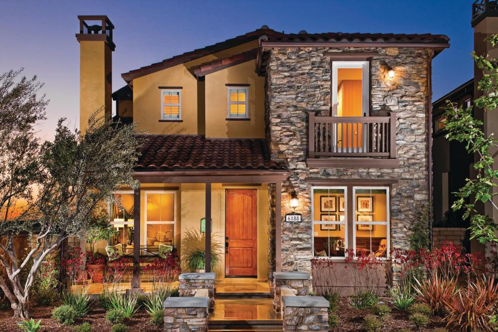 STREET SMART: Four plans ranging from 2,350 to 3,050 square feet offer a blend of front-loaded and alley-loaded elevation styles at Manzanita Trail.
