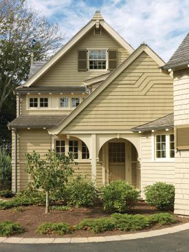 With sympathetic additions and a full restoration, design/build architect Rob MacNeille incorporated Selkirk Ledge's circa-1900 charm into a comfortable and efficient year-round home.