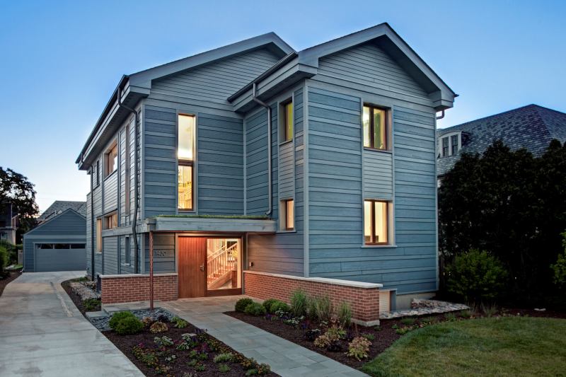 This home in River Forest, Ill., was built by Weiss Building & Development to the requirements of the Passive House Institute and the Department of Energy’s Challenge Home program.