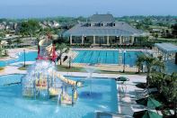 Sienna Plantation offers a water feature for every age and ability.