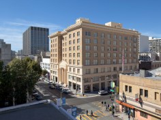 Kelly+Cullen+Community