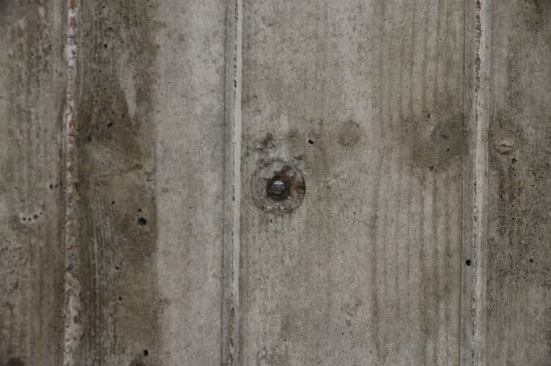 Close-up on the metal tie.