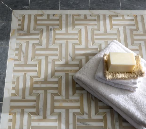 Gaston in polished Cream Onyx, Calacatta and Allure.
