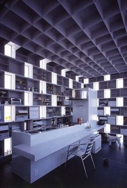 Steel boxes measuring 18 inches high by 35 inches wide with a depth of 24 inches act as the house’s structure, exterior finish, and interior storage. 