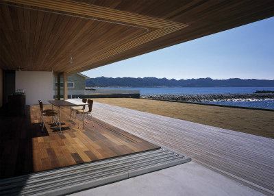Disappearing glass walls are getting more and more high-tech for larger spans and better protection against the elements. 