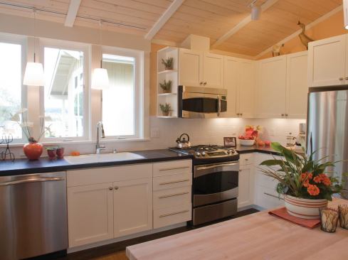Chico Beach Cottages

Silverdale, Wash.