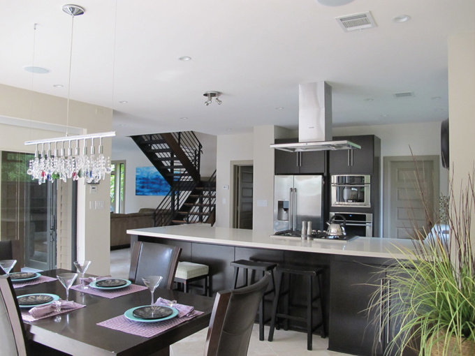 Photo by Eddie Garza