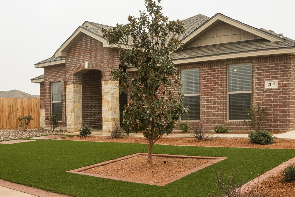 Among the builder’s latest offering is the Martha floor plan, which measures 2,050 square feet and is available in Odessa, Texas. The builder’s homes are priced from the $120s and sell for $5 to $15 per square foot less than its main competitors' houses.