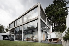 3:2 House designed by Método