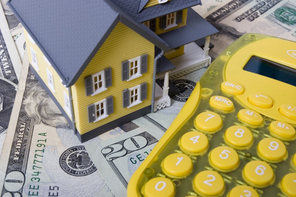 As Congress contemplates an overhaul of GSEs Fannie Mae and Freddie Mac, Zillow calculates the potential impact on typical mortgage payments.