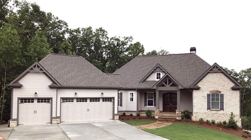 Photo courtesy of Designs by Todd W. Reed, Inc.