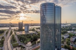 Photo by Rainer Viertlbock