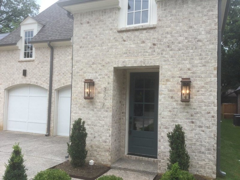 White brick exteriors are among this year’s top residential brick trends.