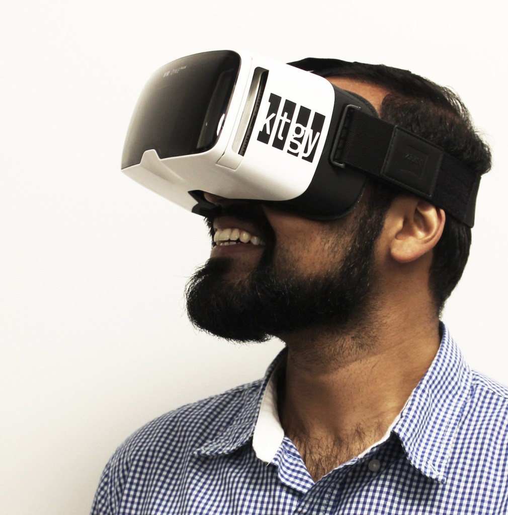 Emerging technologies like virtual reality (VR) and augmented reality (AR) are revolutionizing the design and showcasing of homes.