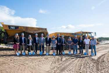 A groundbreaking ceremony was held late last month to celebrate the new Wesley Chapel, Florida community. The event was attended by Taylor Morrison Tampa division’s leadership team as well as local dignitaries including Commissioner Mike Moore; Scott Sheridan, COO of Locust Branch; members of the Wiregrass Ranch Development team; and the Porter family who originally owned the land.