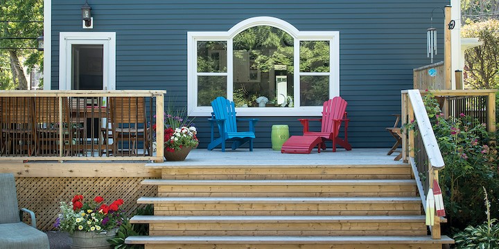 The Celect Cellular 5-inch Smooth Clapboard profile by Royal Building Products.