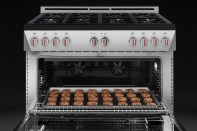 The 48-inch single-cavity oven on Forza’s new gas range can fit up to 120 cookies at once.