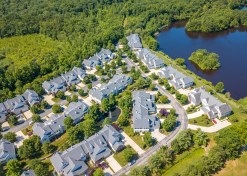Aerial photo of the lake among the countryside living community
