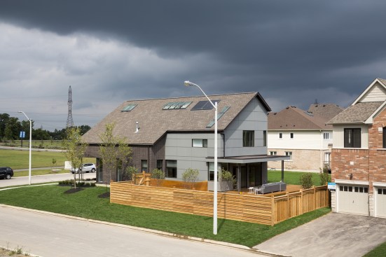 Great Gulf Active House by Superkul