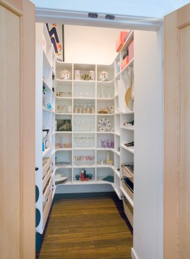 Pantry closet
