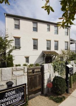 Builder: Hedgwood Properties Location: Atlanta, Georgia