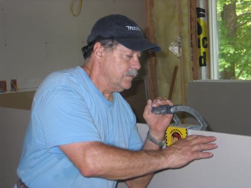 A Gorilla Gripper — an aluminum handle that clamps to the board’s top edge — is helpful for moving large pieces.