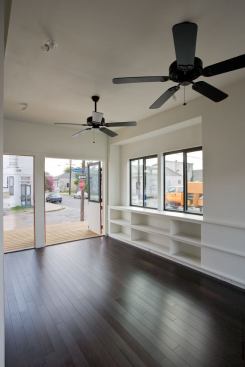 To build affordably and sustainably, the team used Structural Insulated Panels (SIPs), incorporated passive cooling techniques like cross ventilation and shading, and designed an open floor plan that fits standard material dimensions to reduce costs and waste.