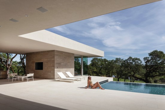 Retrospect Vineyards by Swatt | Miers Architects. Photo: Russell Abraham