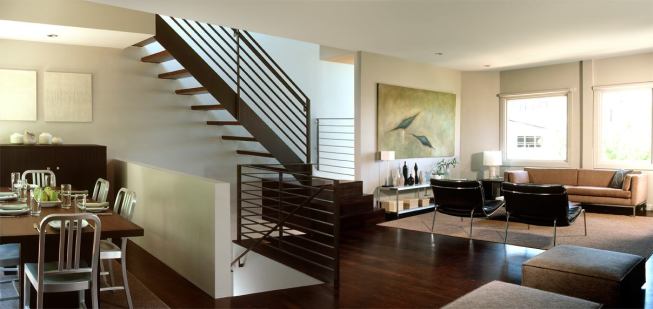 Architect Cary Bernstein opened up the second-floor layout, further underscoring a modern, airy vibe.