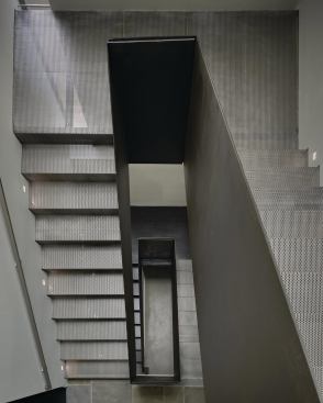 The stair from above.