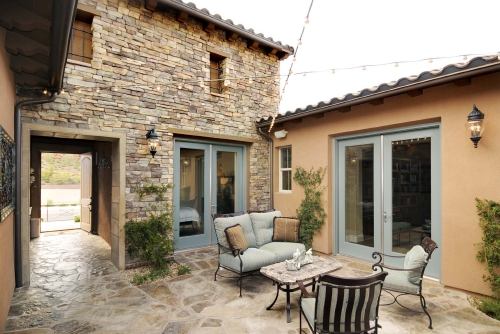 Tremezzo Builder: Pardee Homes Location: Henderson, Nevada