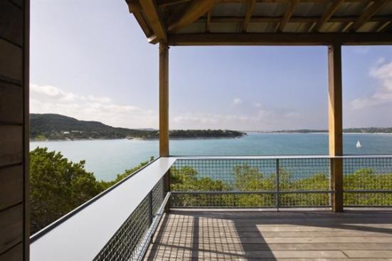 Expansive lake views await those who journey to the top of the tower.   2009 rada  Tower House, Leander, Texas  Merit Award/Outbuilding  Andersson•Wise Architects, Austin, Texas