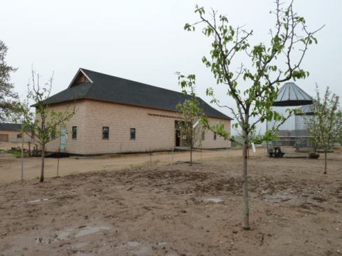 Hutker Architects also did land planning for the farm. “We talked extensively to the owners and mad cow specialists from England about the best place for everything,” Hutker says. “We wanted them to easily be able to keep things functioning and researched things like how to move manure to the gardens for fertilizer, but still keep things sanitary.”