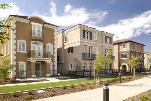 The Lakes at Annecy Classic Communities Architect: KTGY Architects Gilbert, Arizona Width - 20 feet