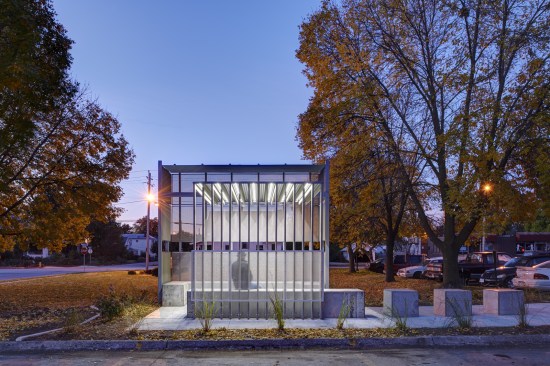 Corinthian Gardens Smokers' Shelter - ASK Studio / Des Moins, Iowa