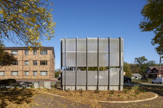 Corinthian Gardens Smokers' Shelter - ASK Studio / Des Moins, Iowa