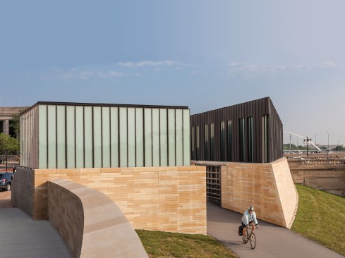 Principal Riverwalk Pump Station - Substance Architecture / Des Moins, Iowa