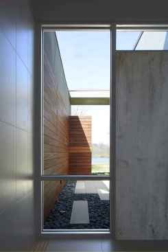 Riverview House Bathroom - Studio Dwell Architects / Chicago, IL.