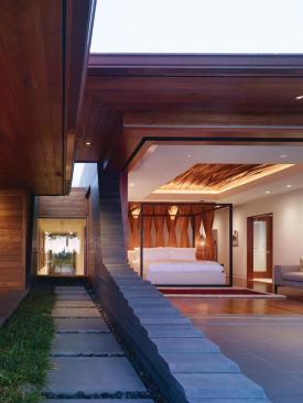 Walls dematerialize in the master bedroom.
