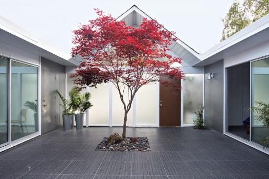 Double+Gable+Eichler+Remodel+by+Klopf+Architecture
